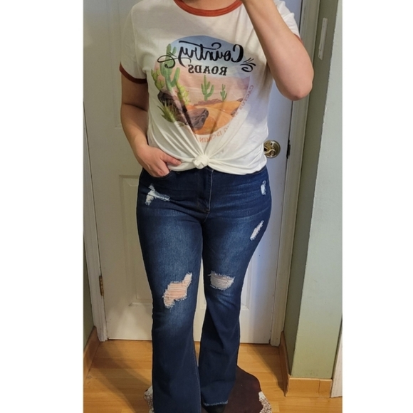 COUNTRY ROADS 🌵 Ringer Tee - Picture 5 of 13